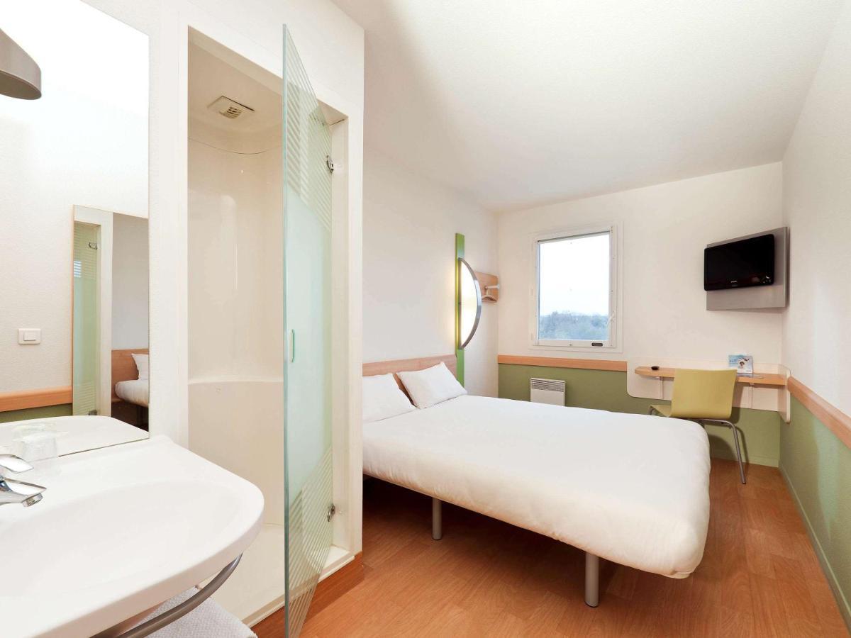 Ibis Budget Mantes-La-Jolie Exterior photo